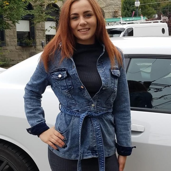 Classic Stretch Denim Jacket AUTUMN 2018 - Picture 2 of 7